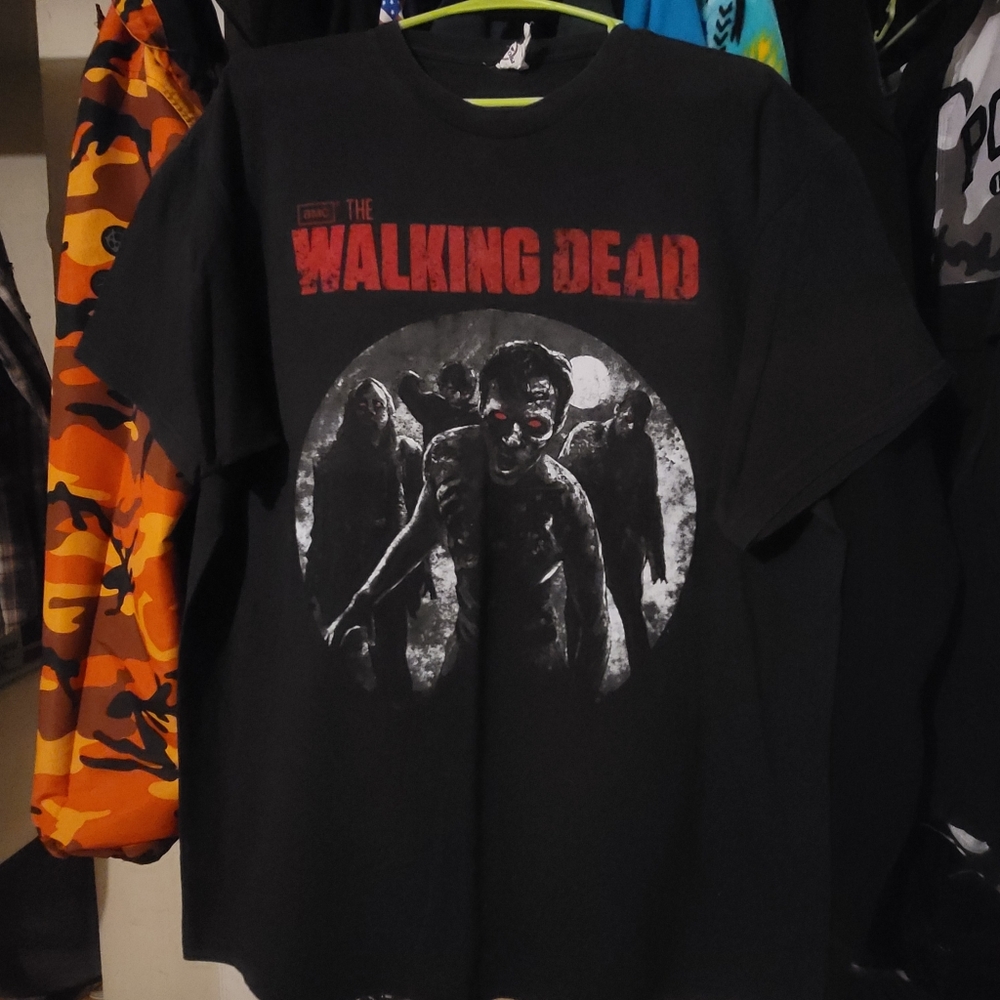 2012 The Walking Dead Graphic T-Shirt - Black and Red